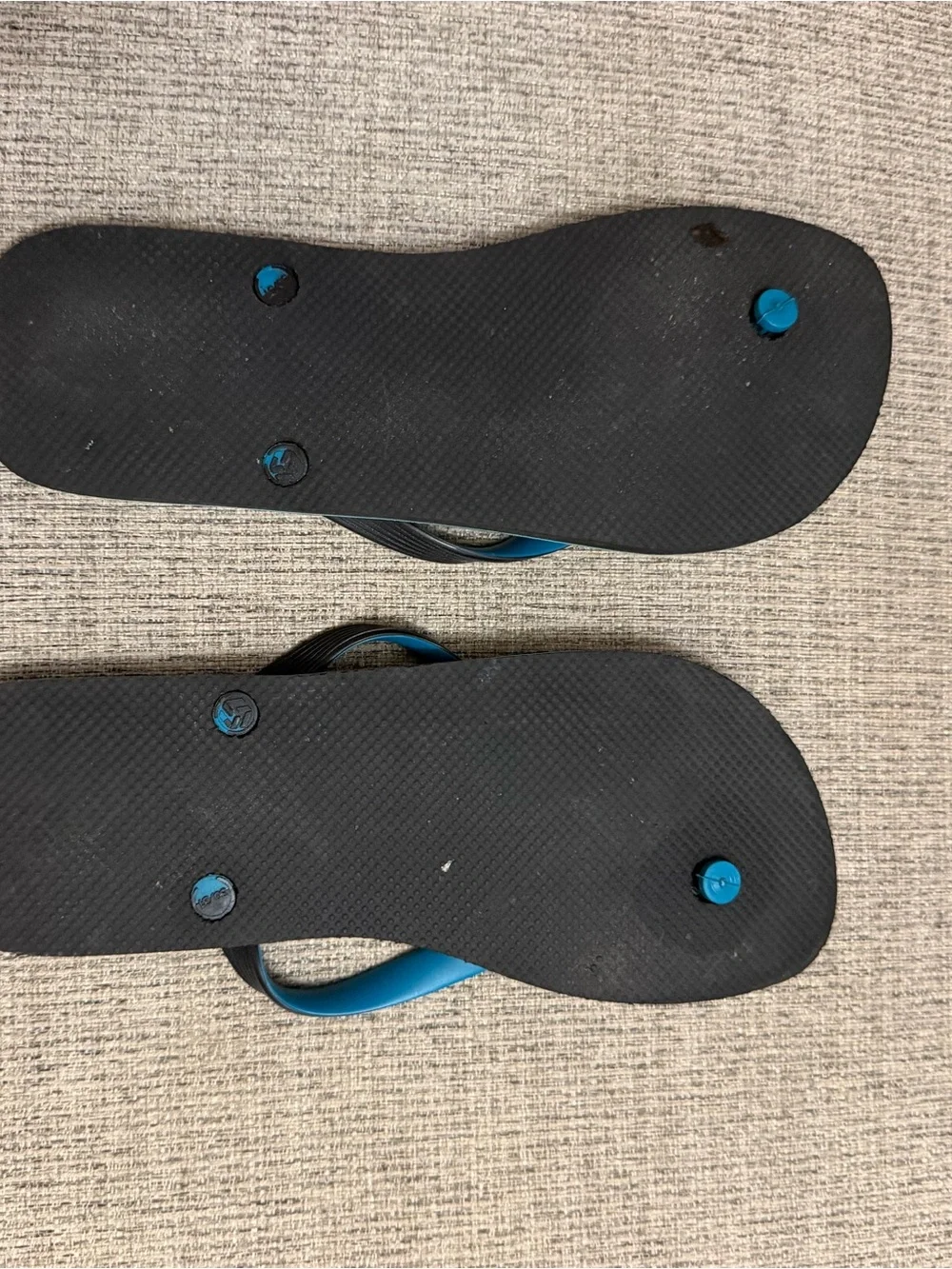 Blue & Black Men's Flip Flops - Tropical Print